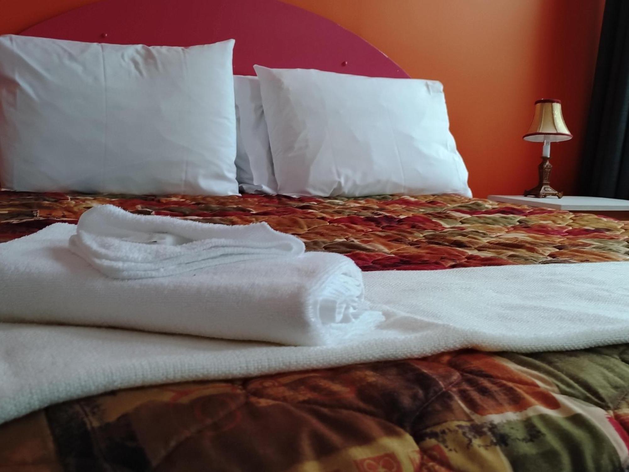 Auberge La Petite École de Forillon Gaspé Habitación foto
